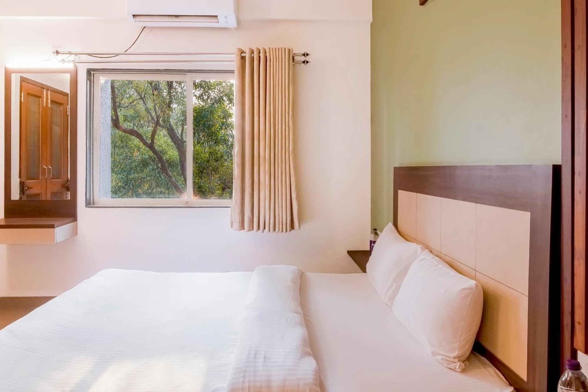 Sterling Stolen Heaven Lonavala Otel Oda fotoğraf