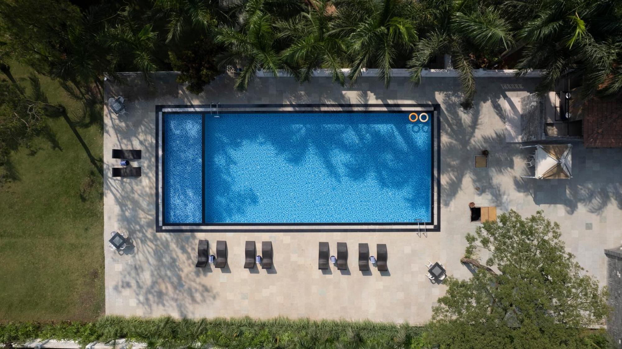 Sterling Stolen Heaven Lonavala Otel Dış mekan fotoğraf